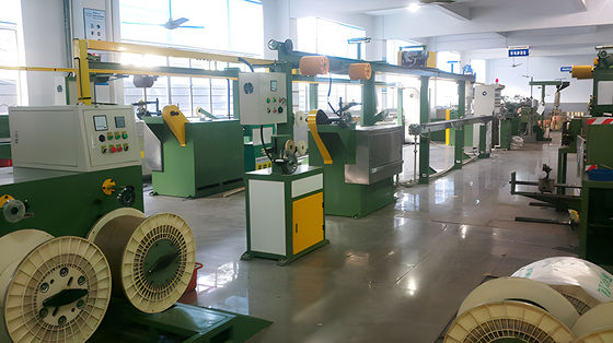 Mesin Ekstrusi Kabel Listrik Tegangan Rendah Berkualitas Tinggi Lantai Produksi Kabel Lapisan Ganda
